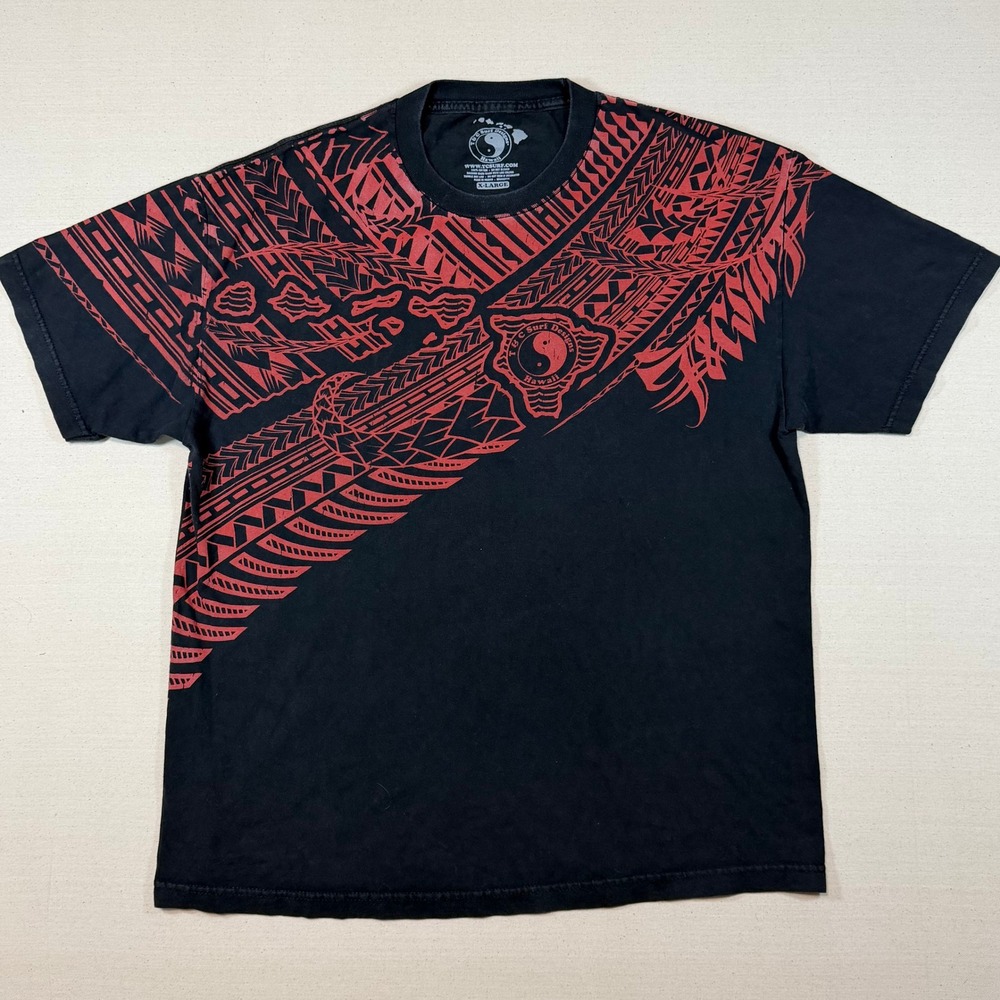 T&C Surf Designs Hawaii Mens XL T-Shirt Black Red Tribal Graphic Yin Yang Logo